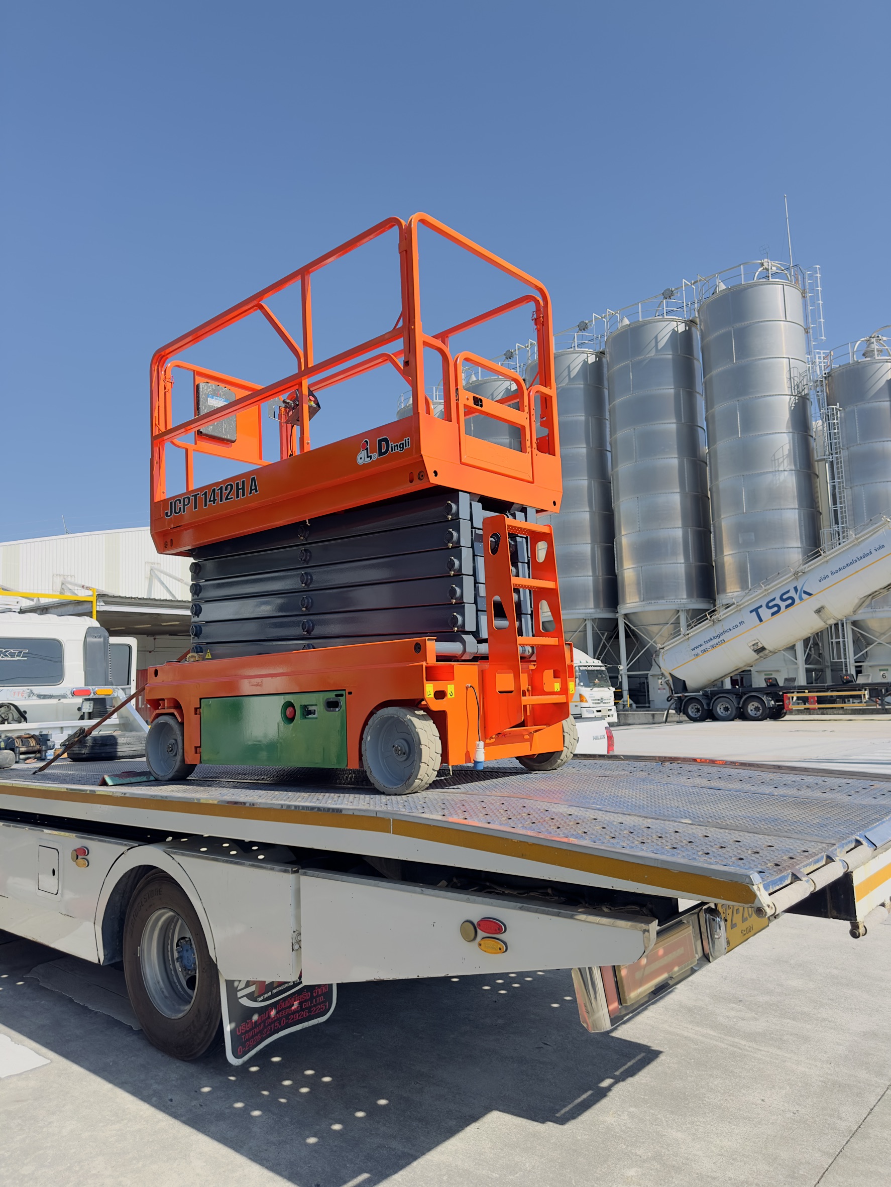 Delivery of 10-Meter Working Height X-Lift Scissor Lift to Support Safe and Efficient Work at Height